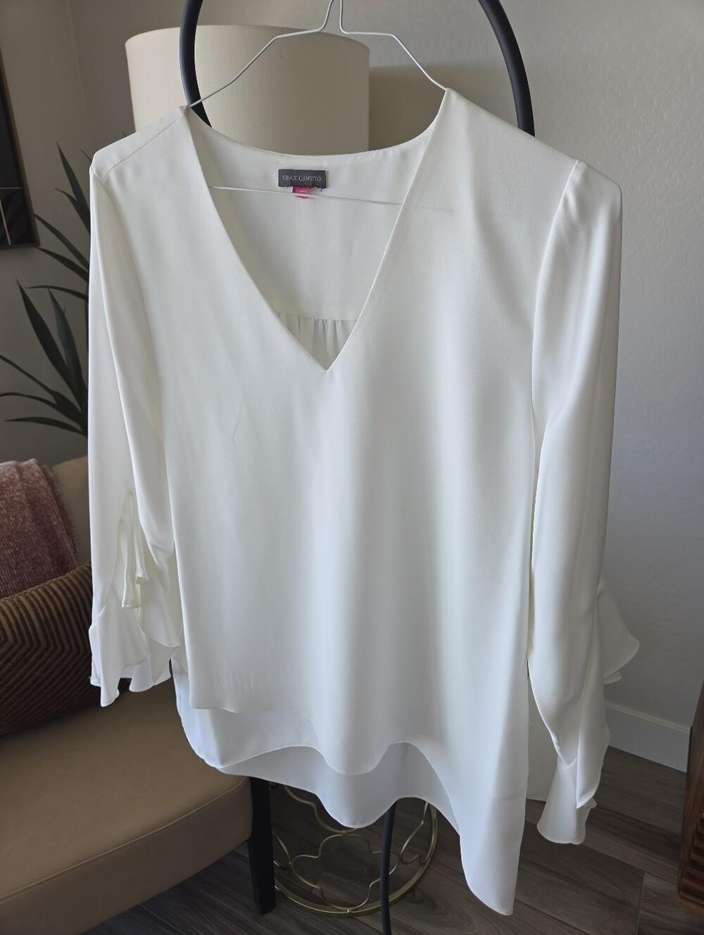 Vince Camuto Cream V-Neck Layered Ruffle Sleeve Blouse